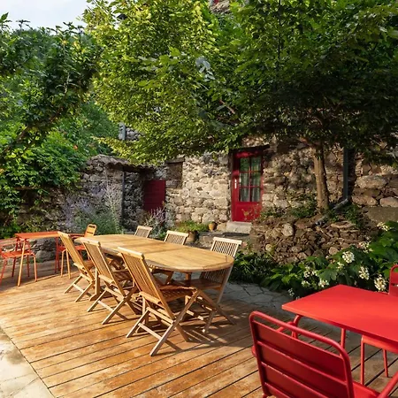 بيت ضيافة De Ribard 3*