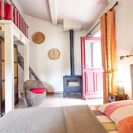 بيت ضيافة De Ribard 3*