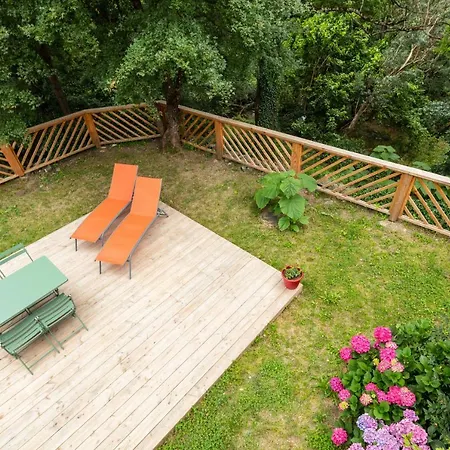 بيت ضيافة De Ribard