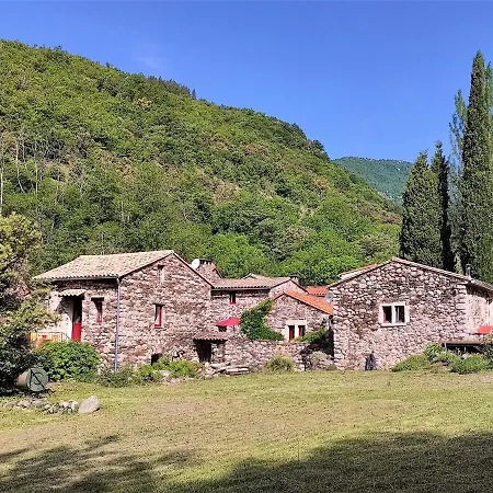 بيت ضيافة De Ribard