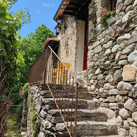 De Ribard بيت ضيافة