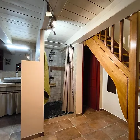 De Ribard بيت ضيافة 3*